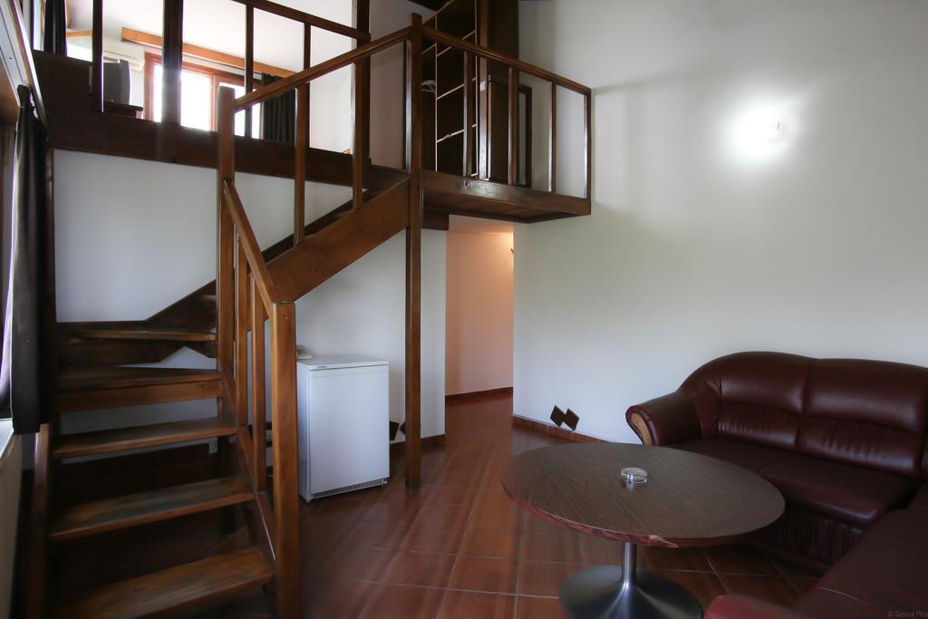 Hotel Albatros à Calarasi  Extérieur photo
