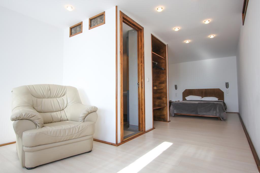 Hotel Albatros à Calarasi  Extérieur photo