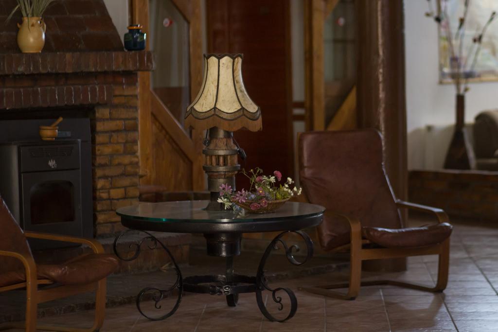 Hotel Albatros à Calarasi  Extérieur photo