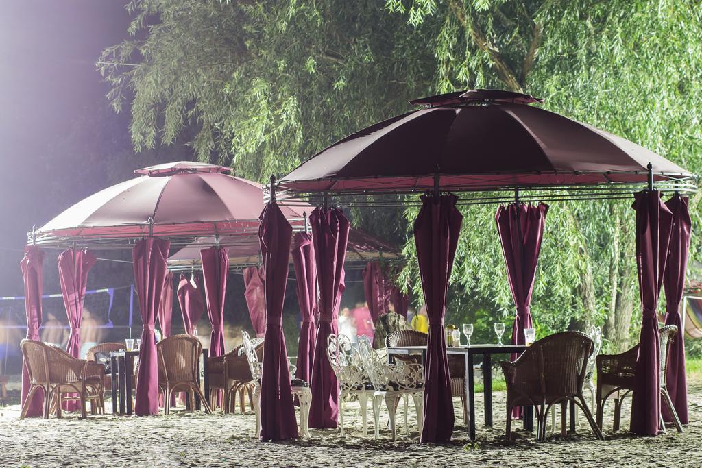 Hotel Albatros à Calarasi  Extérieur photo
